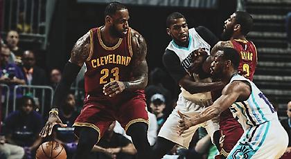 Έβαλαν τα… γυαλιά στον ΛεΜπρόν οι Γουίζαρντς