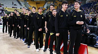 Βράβευσε τους μικρούς πρωταθλητές η ΑΕΚ (pics)