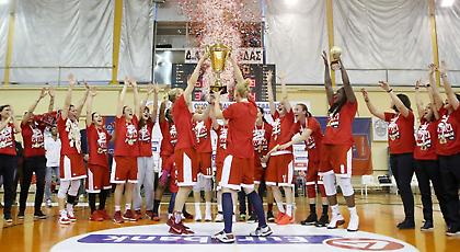 Έτσι το σήκωσε ο Ολυμπιακός! (pics)