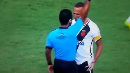 Δεν υπάρχει: Διαιτητής έκανε θέατρο και απέβαλε τον Λουίς Φαμπιάνο (video)