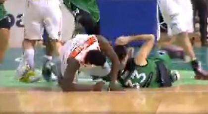 Ξύλο και αποβολές σε αγώνα της Α2 Ισπανίας (video)