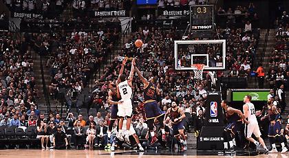 Γκρέμισαν τους «Καβαλίερς» οι Σπερς, απίθανη εμφάνιση Γουέστμπρουκ