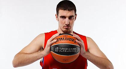 Ντοκιμαντέρ της Ευρωλίγκας για τον Ντε Κολό (video)