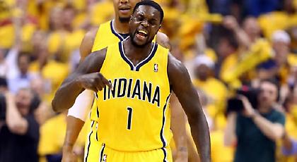 Επιστρέφει στους Πέισερς ο Στίβενσον