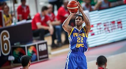 Στην Άλμπα Βερολίνου ο Τζέραλντ Ρόμπινσον