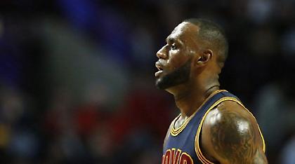 Ο Λεμπρόν ξεπέρασε τον Σακίλ (video)