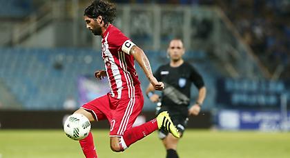 Ο Ολυμπιακός και οι συμπτώσεις με τη διαιτησία