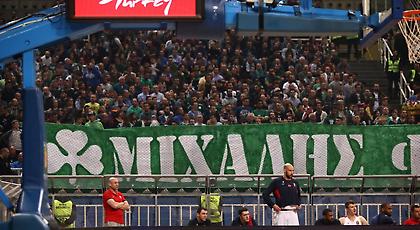 Το μεγάλο πανό των οπαδών του Παναθηναϊκού για τον Φιλόπουλο (pics)