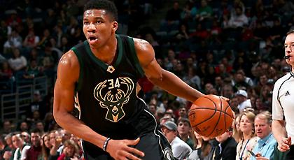 Τρελό γέλιο: Ο Γιάννης Αντετοκούνμπο με μάσκα ομορφιάς! (pics)