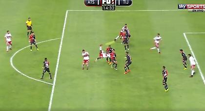 Αδιανόητη γκολάρα στο Μεξικό (video)