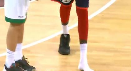 Ντιόπ... ξυπόλητος (video)