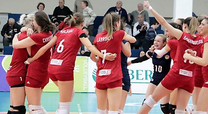 H EΟΠΕ συνεχάρη τον Ολυμπιακό