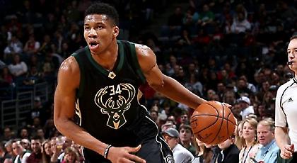 Άγγιξε το τριπλ-νταμπλ, αλλά έχασε τη νίκη ο Γιάννης