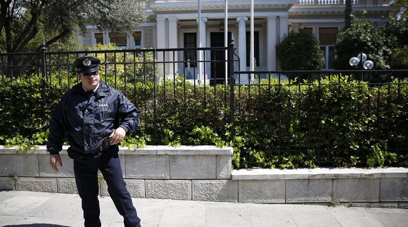 Ρουβίκωνας: «Τέσσερις μπήκαμε στο προαύλιο του Μαξίμου, ο ένας έφτασε μέχρι την είσοδο»