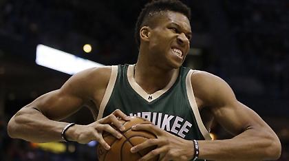 Τα «όργια» του MVP Αντετοκούνμπο (video)