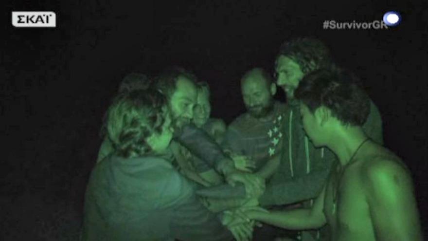 Survivor: Οι πρώτες στιγμές του Γιάννη Σπαλιάρα στους Μαχητές - Πώς τον υποδέχτηκαν;