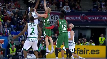 Στις καλύτερες τάπες του Μαρτίου ο Σίνγκλετον (video)