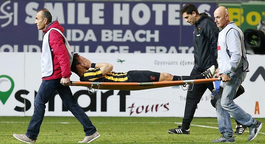 Φόβοι για σοβαρό τραυματισμό του Λαμπρόπουλου στην ΑΕΚ