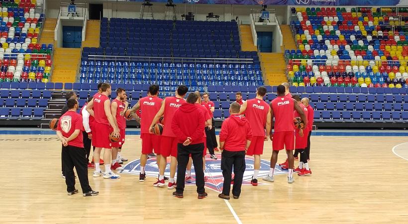 Ταλαιπωρία και… χαλαρή προπόνηση για Ολυμπιακό στη Μόσχα (video)