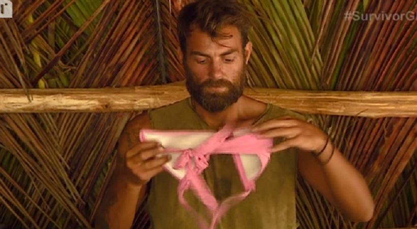 Survivor: Ο Χανταμπάκης κοροϊδεύει την Παπαδοπούλου και τη στάση της στο παιχνίδι!