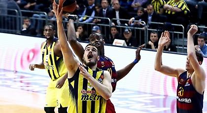 Παράταση… ζωής για τη Φενέρ!