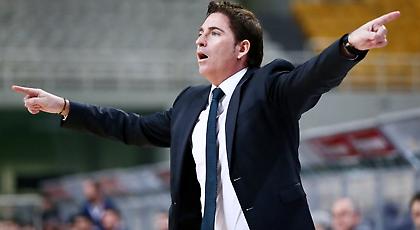 Πασκουάλ: «Το ματς άλλαξε από την άμυνα»