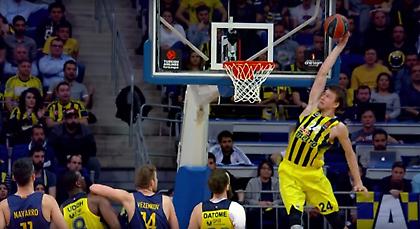 Ο Βέσελι στην πρώτη θέση του Top 10 (video)