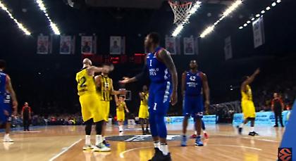 Τα ευτράπελα του Μαρτίου στην Ευρωλίγκα (video)