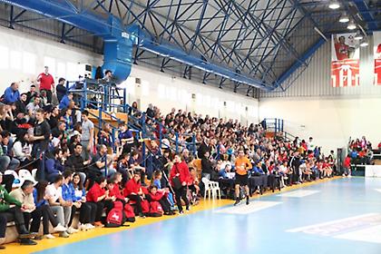 Αποθέωση του χάντμπολ στο Φιλίππειο