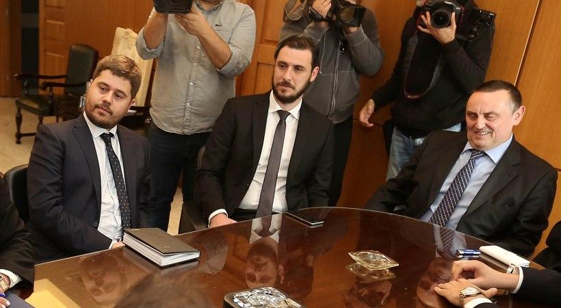 ΑΕΚ για τη στάση Ολυμπιακού: «Να μην ξεκινάμε με εκβιαστικά διλήμματα»