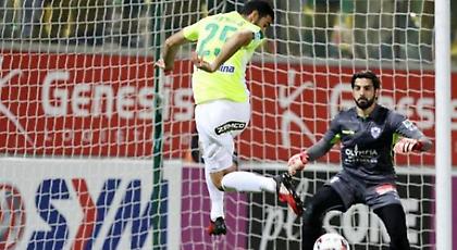 Πλησίασε και περιμένει η ΑΕΚ