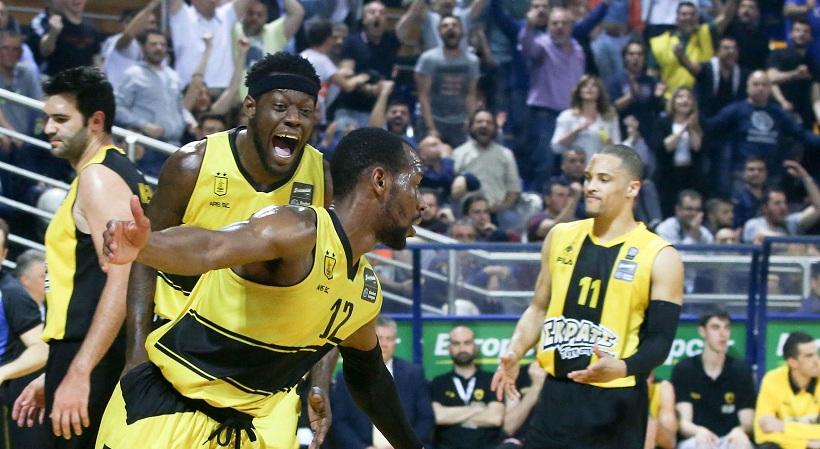 Κάμινγκς: « Περήφανος για τους συμπαίκτες μου»