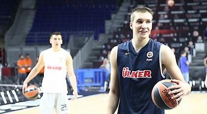 Μπογκντάνοβιτς: «Πρέπει να κάνουμε τρομερά πράγματα για να νικήσουμε στο ΟΑΚΑ»