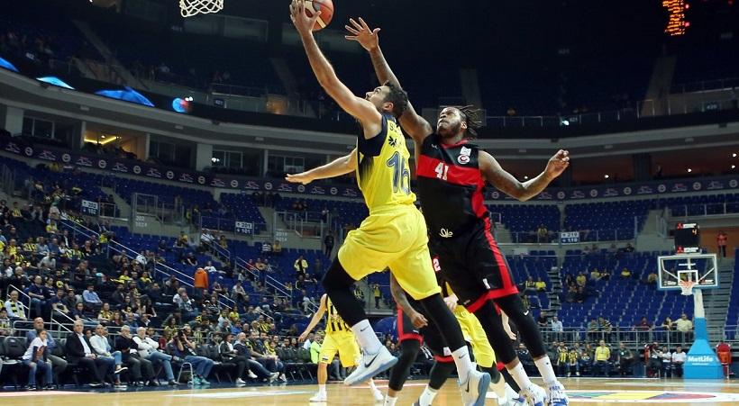 Απίστευτη ανατροπή από το -24 για Φενέρ πριν τον Παναθηναϊκό