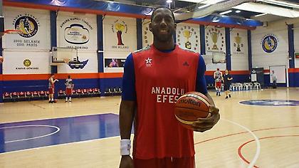 Ντάνστον: «Πολύ δυνατός με τον κόσμο του ο Ολυμπιακός»