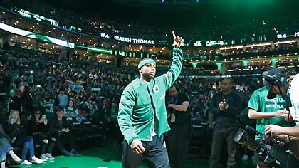 Η συγκινητική υποδοχή στον Τόμας (video)