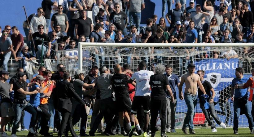 Απολύουν έναν υπάλληλο σεκιούριτι για τα χθεσινά επεισόδια στη Γαλλία