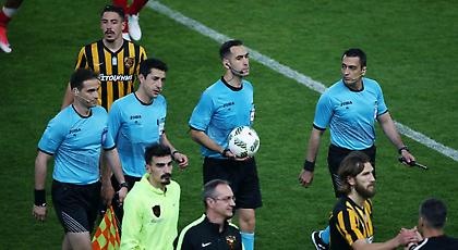 Σοκ: Δεν θέλει να ξανασφυρίξει φέτος διαιτητής του Ολυμπιακός-ΑΕΚ