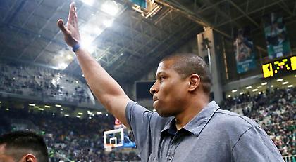 Χαμός στην είσοδο του Μπατίστ στο ΟΑΚΑ! (pics/video)