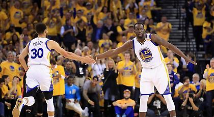 Διέλυσαν τους Μπλέιζερς χωρίς Ντουράντ οι Γουόριορς