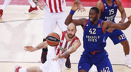 Έτσι «στραγγάλισε» την Εφές ο Ολυμπιακός