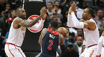 Στα ίσα οι Χοκς