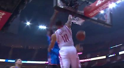 Ο Έρικ Γκόρντον καρφώνει κιόλας (video)