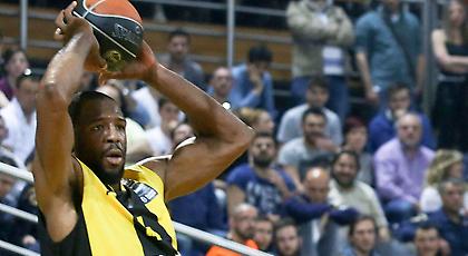 Ο Ελόνου πήρε φανέλα του Γκάλο (pic)