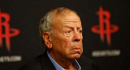 Βαρύ πρόστιμο στον ιδιοκτήτη των Ρόκετς για «ντου» σε διαιτητή