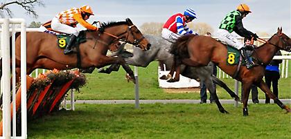 Τα χρήματα έρχονται.... μετ' εμποδίων από τον ιππόδρομο της Compiegne με διαδρομές υψηλού επιπέδου!
