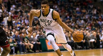 Το μήνυμα του Αντετοκούνμπο προς τον κόσμο μετά τον αποκλεισμό (pics)