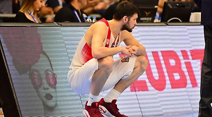 Παπανικολάου στον ΣΠΟΡ FM: «Αφελείς και χαζοί αν…»