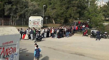 «Ουρές» στο ΣΕΦ για τα εισιτήρια του πέμπτου αγώνα με την Εφές