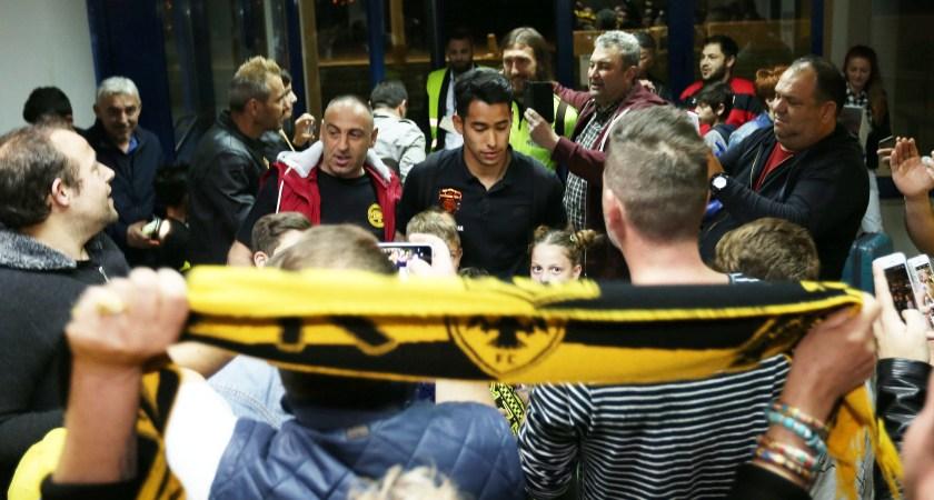 Τρέλα Αραούχο για τον λαό της ΑΕΚ (pics/video)